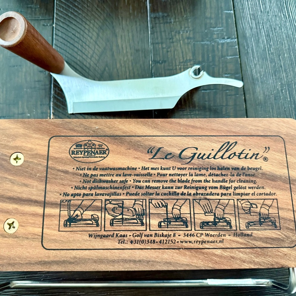 Reifenauer Cheese Slicer with Wooden Board - Picture 5 of 7